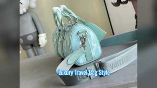 गुच्ची मोनोग्राम ट्रैवल बैग लक्ज़री स्टाइल