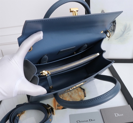 Calfskin Dior ब्रांडेड महिलाओं का हैंडबैग मीडियम St Honoré Tote D6718
