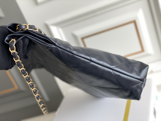 22S Calfskin Navy Chanel 22 &quot;ट्रैश बैग&quot; छोटा हैंडबैग ODM