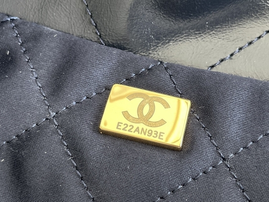 22S Calfskin Navy Chanel 22 &quot;ट्रैश बैग&quot; छोटा हैंडबैग ODM