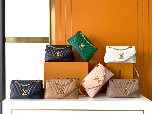 LV Preloved ब्रांडेड बैग M58549 न्यू वेव चेन बैग