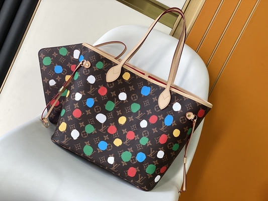 काला LV X Yayoi Kusama Louis Vuitton नेवरफुल MM मोनोग्राम बैग मल्टीकलर