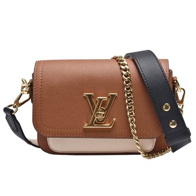 दानेदार बछड़ा डिजाइनर मोनोग्राम बैग LV Lockme निविदा बैग भूरा